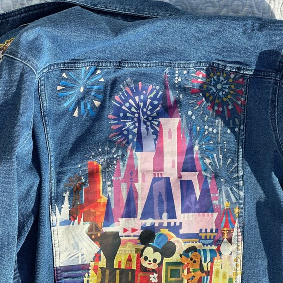 2023 Disney Parks Joey Chou Castle Magic Kingdom Denim Patch Jacket Adult Medium - Picture 10 of 12